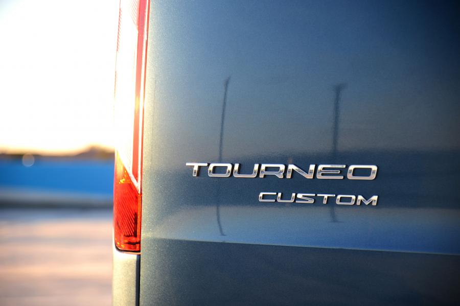 Логотип Ford Tourneo Custom Limited 2019 года  (ZA) (фото 7 из 40)